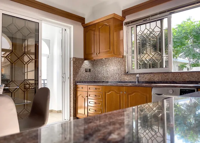 Nj Apartments: The Island Edition Апартаменти