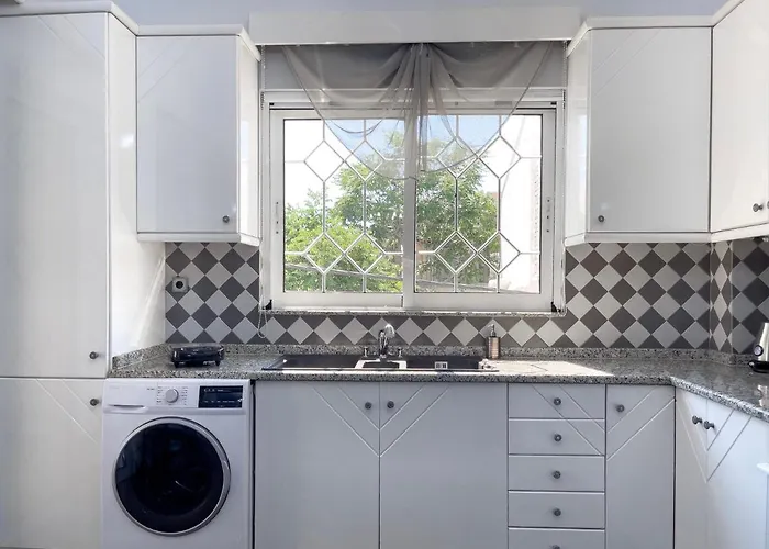 Апартаменти Nj Apartments: The Island Edition