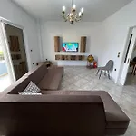 Nj Apartments: The Island Edition Apartament